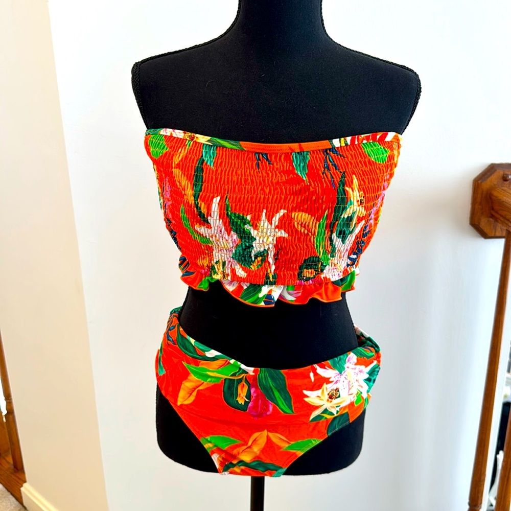 Pour Moi Large cup bikini - underwire bandeau. Size 38G top, size 8 bottom.
